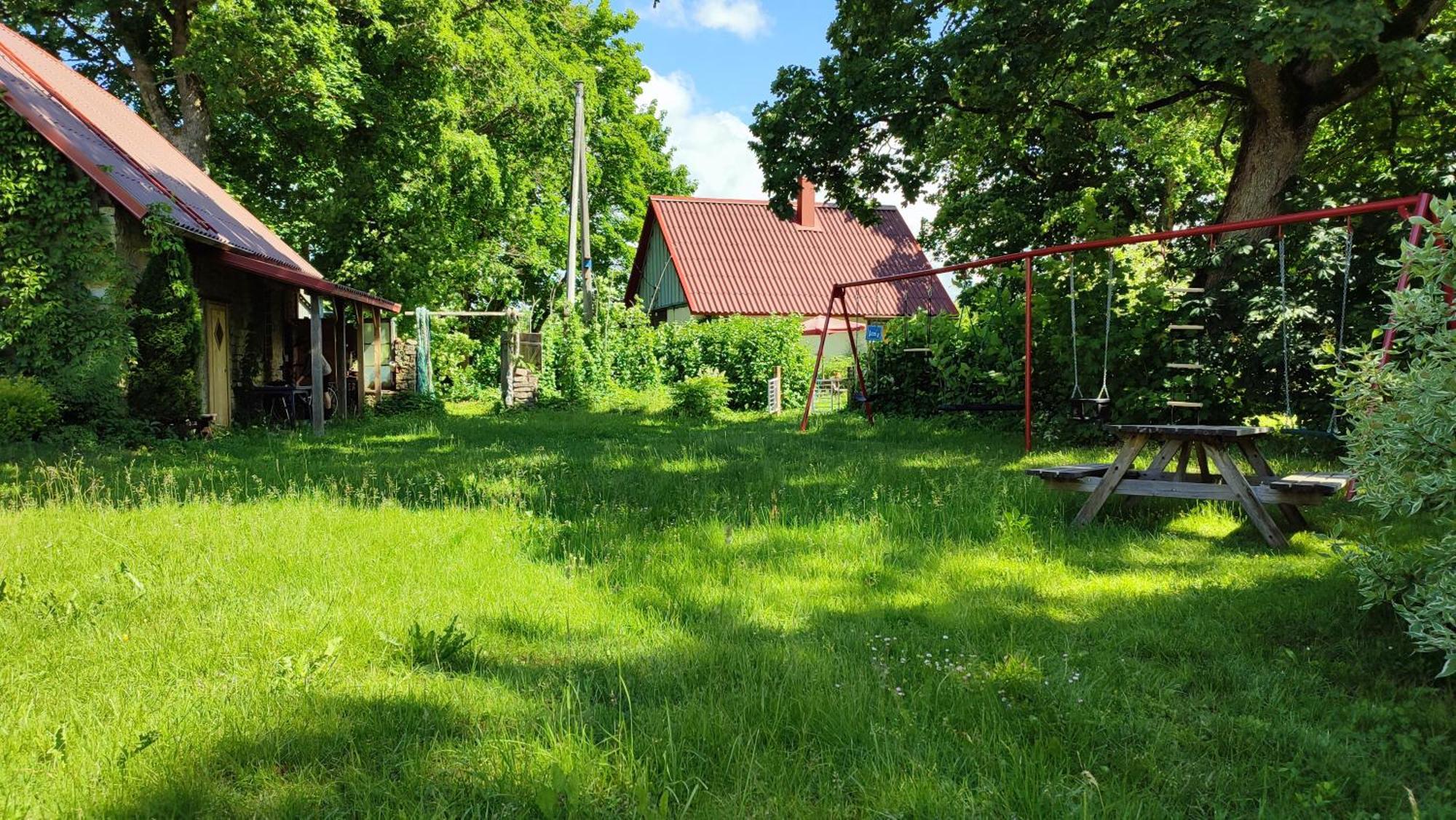 Viini Puhkemaja Guest House Mustjala Exterior foto